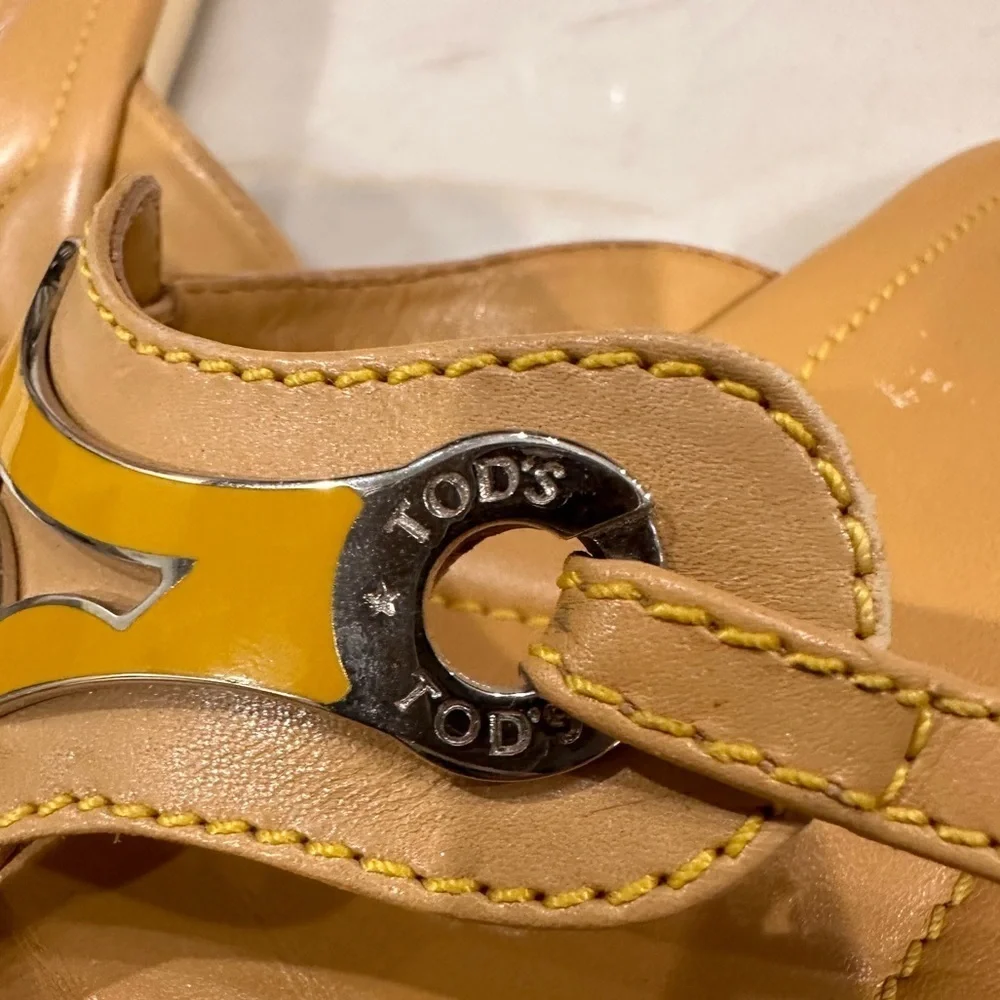 Tod’s yellow Leather thong sandal Driving Dots Flat Sandals size 38